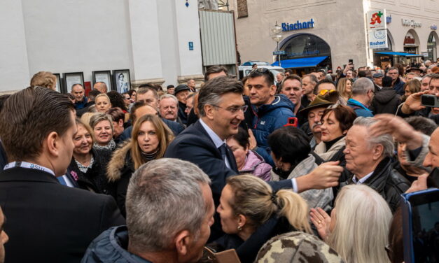 IZBORI 2020. HDZ OSVOJIO 8 IZBORNIH JEDINICA I GLASOVE DIJASPORE