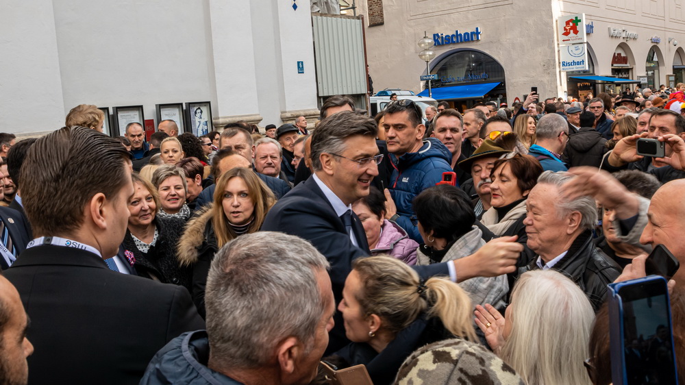 IZBORI 2020. HDZ OSVOJIO 8 IZBORNIH JEDINICA I GLASOVE DIJASPORE