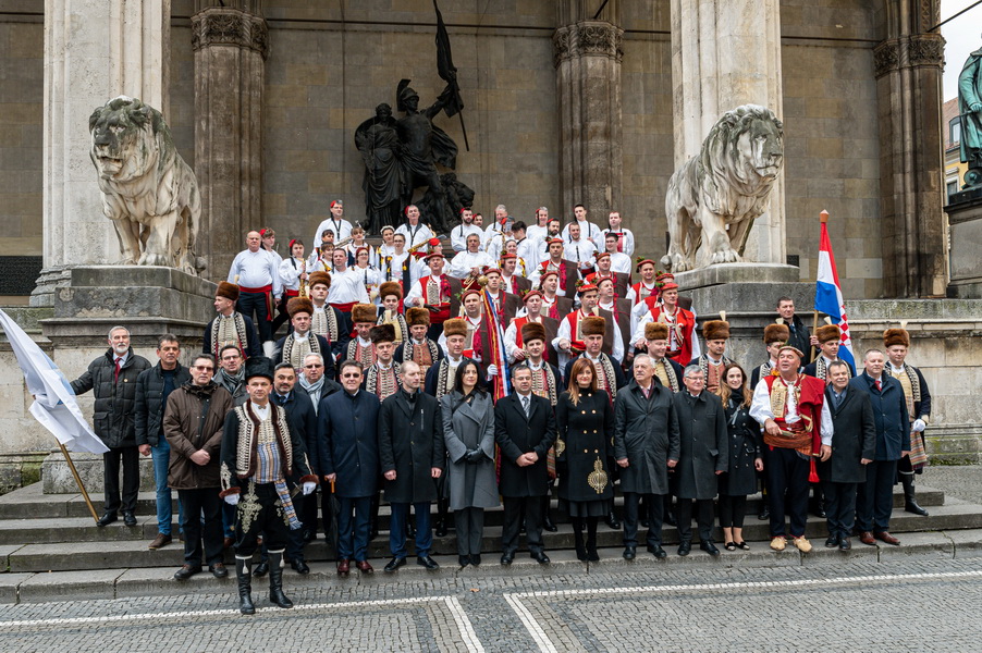 Sinjski alkari na sajmu f.re.e u Münchenu
