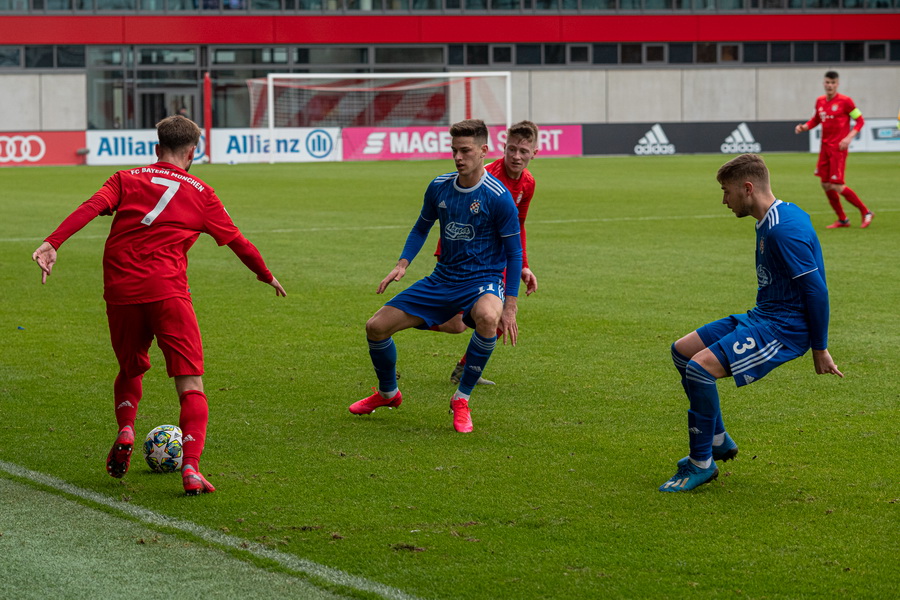 Liga prvaka mladih – Dinamo – Fotogalerija