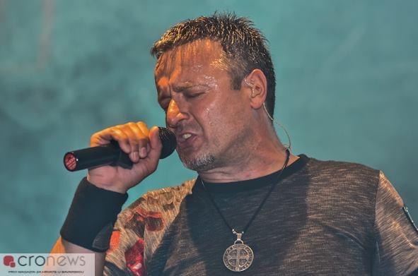Neobjavljeni intervju M.P. Thompsona za novine Frankfurter Allgemeine Zeitung – hrvatski jezik