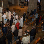 Fotografije: VELIKA SUBOTA, 16. 4. 2022 – Uskrsno bdijenje / Hrvatska Katolicka Župa München